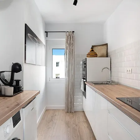 Ula Apartment *